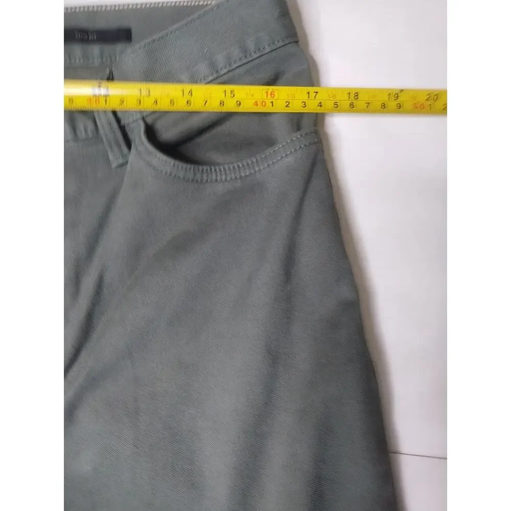 Banana Republic Traveller Pants size 31-30